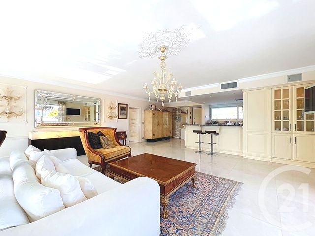 Appartement T4 à vendre - 4 pièces - 131.0 m2 - VILLENEUVE LOUBET - 06 - PROVENCE-ALPES-COTE-D-AZUR - Century 21 Marina Baie Des Anges