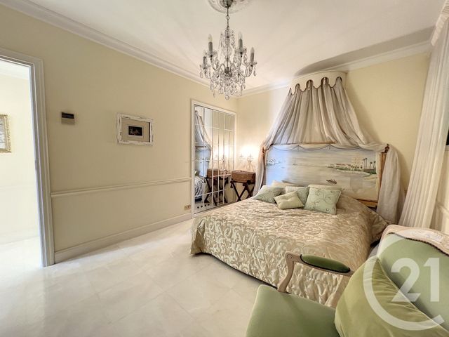 Appartement T4 à vendre - 4 pièces - 131.0 m2 - VILLENEUVE LOUBET - 06 - PROVENCE-ALPES-COTE-D-AZUR - Century 21 Marina Baie Des Anges