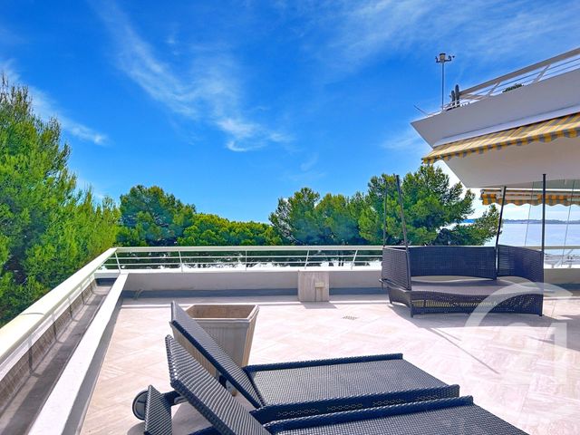 Appartement T4 à vendre - 4 pièces - 131.0 m2 - VILLENEUVE LOUBET - 06 - PROVENCE-ALPES-COTE-D-AZUR - Century 21 Marina Baie Des Anges
