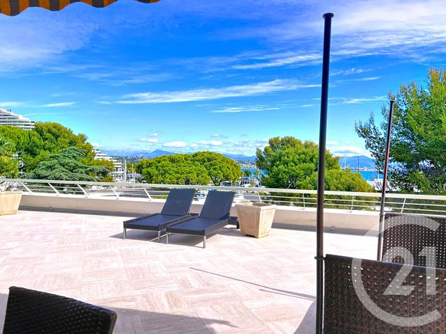 Appartement T4 à vendre - 4 pièces - 131.0 m2 - VILLENEUVE LOUBET - 06 - PROVENCE-ALPES-COTE-D-AZUR - Century 21 Marina Baie Des Anges