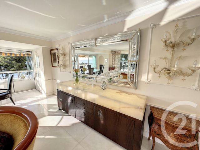 Appartement T4 à vendre - 4 pièces - 131.0 m2 - VILLENEUVE LOUBET - 06 - PROVENCE-ALPES-COTE-D-AZUR - Century 21 Marina Baie Des Anges