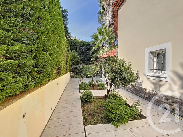 Afficher la photo en grand maison à vendre - 8 pièces - 401.0 m2 - VILLENEUVE LOUBET - 06 - PROVENCE-ALPES-COTE-D-AZUR - Century 21 Marina Baie Des Anges
