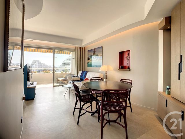 Appartement F2 à vendre - 2 pièces - 46.0 m2 - VILLENEUVE LOUBET - 06 - PROVENCE-ALPES-COTE-D-AZUR - Century 21 Marina Baie Des Anges
