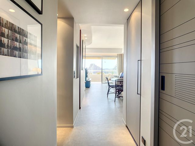 Appartement F2 à vendre - 2 pièces - 46.0 m2 - VILLENEUVE LOUBET - 06 - PROVENCE-ALPES-COTE-D-AZUR - Century 21 Marina Baie Des Anges