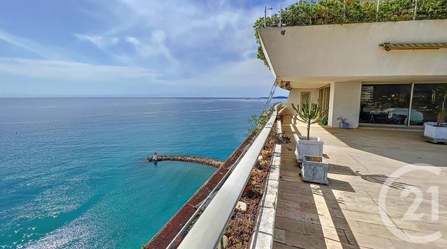 Appartement T4 à vendre - 4 pièces - 109.86 m2 - VILLENEUVE LOUBET - 06 - PROVENCE-ALPES-COTE-D-AZUR - Century 21 Marina Baie Des Anges