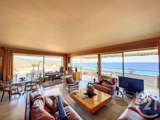 Appartement T4 à vendre - 4 pièces - 109.86 m2 - VILLENEUVE LOUBET - 06 - PROVENCE-ALPES-COTE-D-AZUR - Century 21 Marina Baie Des Anges