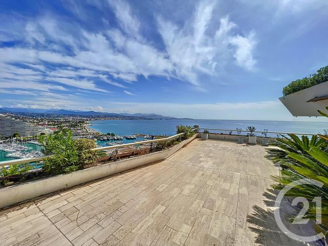 Appartement T4 à vendre - 4 pièces - 109.86 m2 - VILLENEUVE LOUBET - 06 - PROVENCE-ALPES-COTE-D-AZUR - Century 21 Marina Baie Des Anges