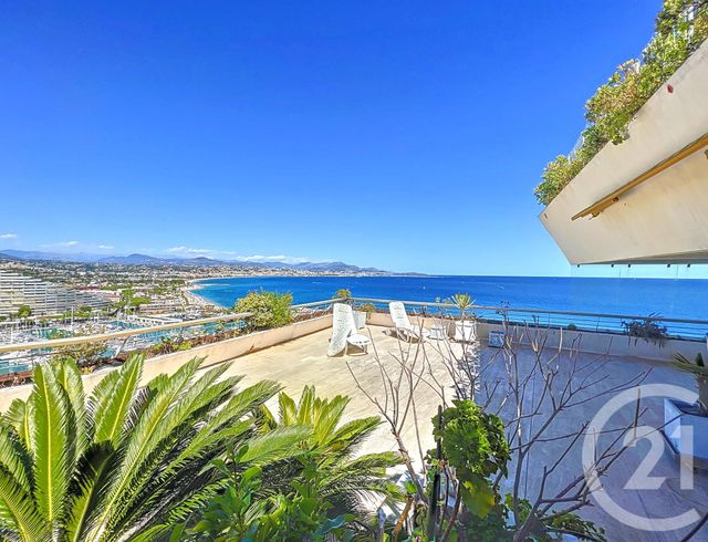 Appartement T4 à vendre - 4 pièces - 109.86 m2 - VILLENEUVE LOUBET - 06 - PROVENCE-ALPES-COTE-D-AZUR - Century 21 Marina Baie Des Anges