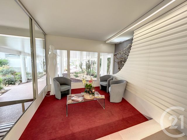 Appartement T3 à vendre - 3 pièces - 57.0 m2 - VILLENEUVE LOUBET - 06 - PROVENCE-ALPES-COTE-D-AZUR - Century 21 Marina Baie Des Anges