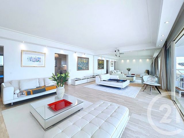 Appartement F4 à vendre - 4 pièces - 95.55 m2 - VILLENEUVE LOUBET - 06 - PROVENCE-ALPES-COTE-D-AZUR - Century 21 Marina Baie Des Anges