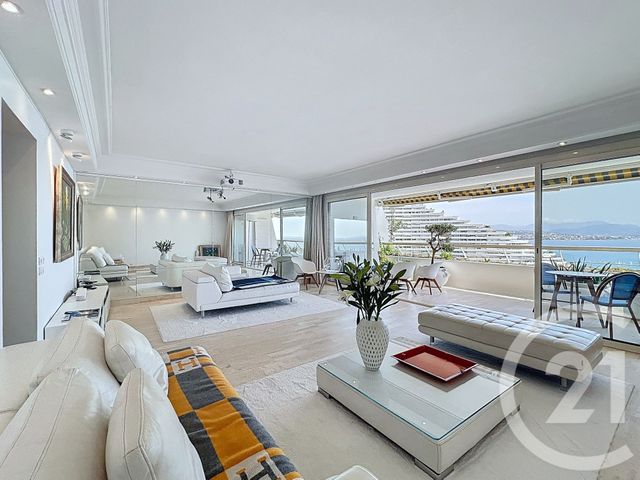 Appartement F4 à vendre - 4 pièces - 95.55 m2 - VILLENEUVE LOUBET - 06 - PROVENCE-ALPES-COTE-D-AZUR - Century 21 Marina Baie Des Anges