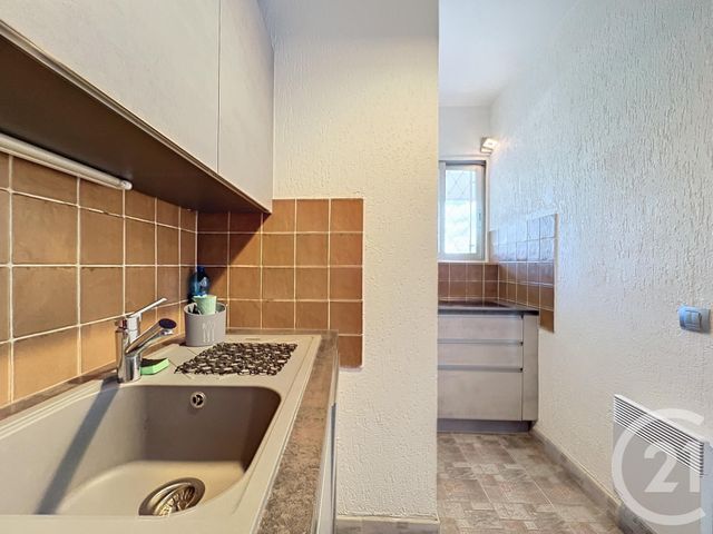 Afficher la photo en grand Appartement F2 à vendre - 2 pièces - 50.0 m2 - VILLENEUVE LOUBET - 06 - PROVENCE-ALPES-COTE-D-AZUR - Century 21 Marina Baie Des Anges