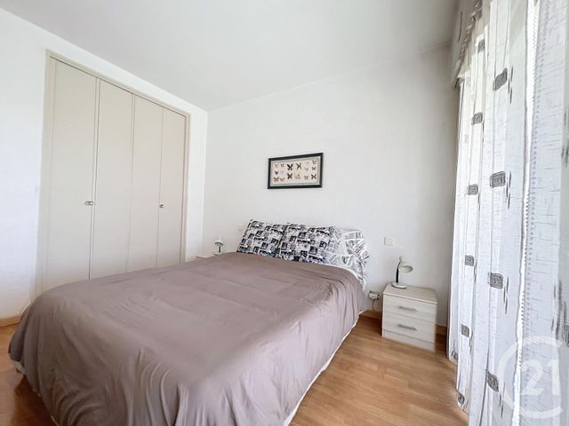 Afficher la photo en grand Appartement F2 à vendre - 2 pièces - 50.0 m2 - VILLENEUVE LOUBET - 06 - PROVENCE-ALPES-COTE-D-AZUR - Century 21 Marina Baie Des Anges