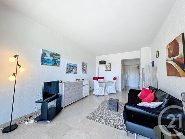 Afficher la photo en grand Appartement F2 à vendre - 2 pièces - 50.0 m2 - VILLENEUVE LOUBET - 06 - PROVENCE-ALPES-COTE-D-AZUR - Century 21 Marina Baie Des Anges
