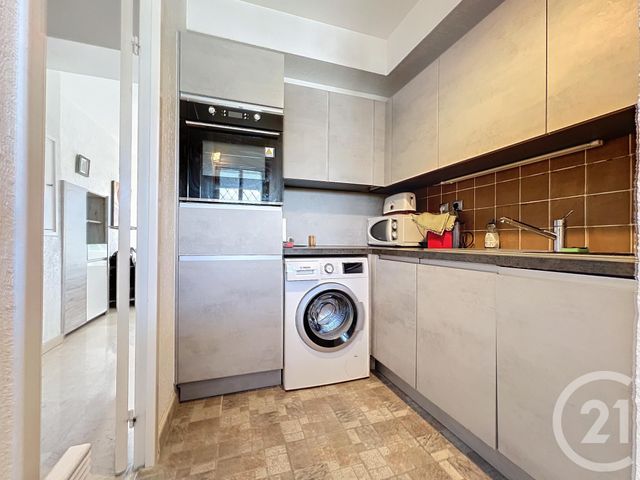 Afficher la photo en grand Appartement F2 à vendre - 2 pièces - 50.0 m2 - VILLENEUVE LOUBET - 06 - PROVENCE-ALPES-COTE-D-AZUR - Century 21 Marina Baie Des Anges