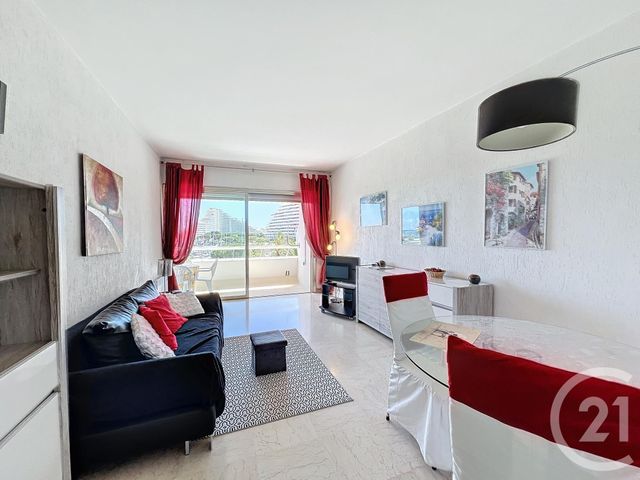 Afficher la photo en grand Appartement F2 à vendre - 2 pièces - 50.0 m2 - VILLENEUVE LOUBET - 06 - PROVENCE-ALPES-COTE-D-AZUR - Century 21 Marina Baie Des Anges