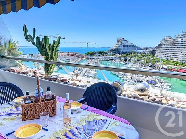 Afficher la photo en grand Appartement T2 à vendre - 2 pièces - 51.0 m2 - VILLENEUVE LOUBET - 06 - PROVENCE-ALPES-COTE-D-AZUR - Century 21 Marina Baie Des Anges