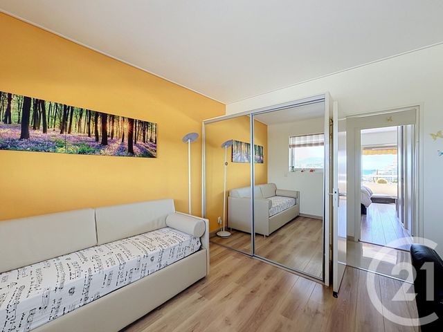Appartement T3 à vendre - 3 pièces - 65.0 m2 - VILLENEUVE LOUBET - 06 - PROVENCE-ALPES-COTE-D-AZUR - Century 21 Marina Baie Des Anges