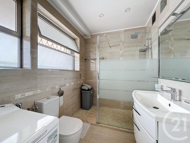 Appartement T3 à vendre - 3 pièces - 54.0 m2 - VILLENEUVE LOUBET - 06 - PROVENCE-ALPES-COTE-D-AZUR - Century 21 Marina Baie Des Anges