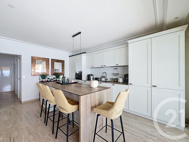 Appartement F4 à vendre - 4 pièces - 91.93 m2 - VILLENEUVE LOUBET - 06 - PROVENCE-ALPES-COTE-D-AZUR - Century 21 Marina Baie Des Anges