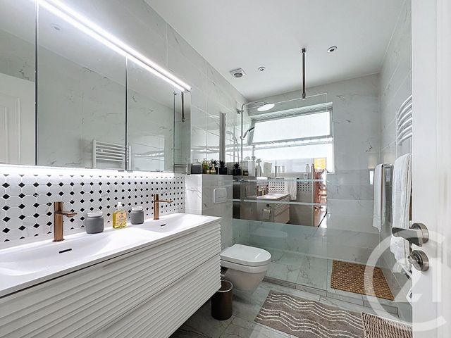 Appartement F4 à vendre - 4 pièces - 91.93 m2 - VILLENEUVE LOUBET - 06 - PROVENCE-ALPES-COTE-D-AZUR - Century 21 Marina Baie Des Anges