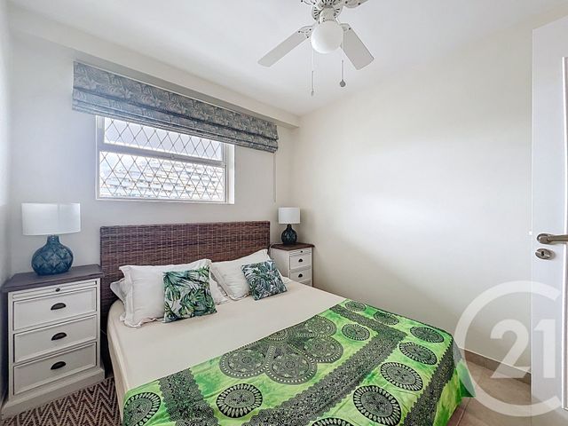 Appartement F4 à vendre - 4 pièces - 91.93 m2 - VILLENEUVE LOUBET - 06 - PROVENCE-ALPES-COTE-D-AZUR - Century 21 Marina Baie Des Anges