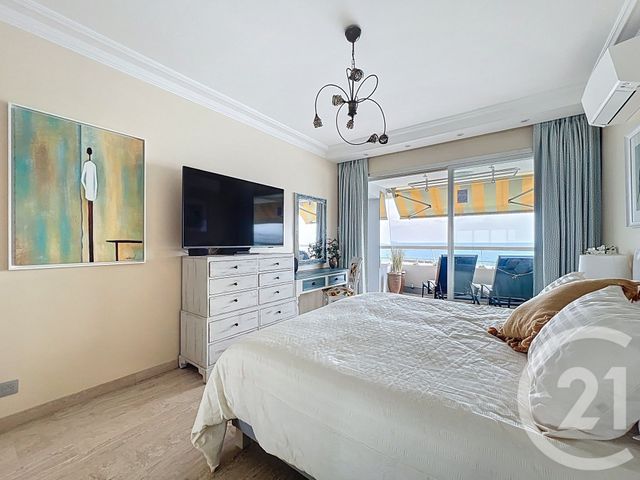 Appartement F4 à vendre - 4 pièces - 91.93 m2 - VILLENEUVE LOUBET - 06 - PROVENCE-ALPES-COTE-D-AZUR - Century 21 Marina Baie Des Anges