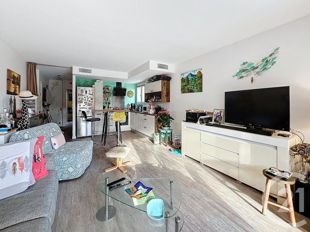 Appartement T2 à louer - 2 pièces - 52.0 m2 - VILLENEUVE LOUBET - 06 - PROVENCE-ALPES-COTE-D-AZUR - Century 21 Marina Baie Des Anges