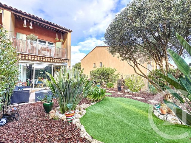 Appartement T2 à louer - 2 pièces - 52.0 m2 - VILLENEUVE LOUBET - 06 - PROVENCE-ALPES-COTE-D-AZUR - Century 21 Marina Baie Des Anges