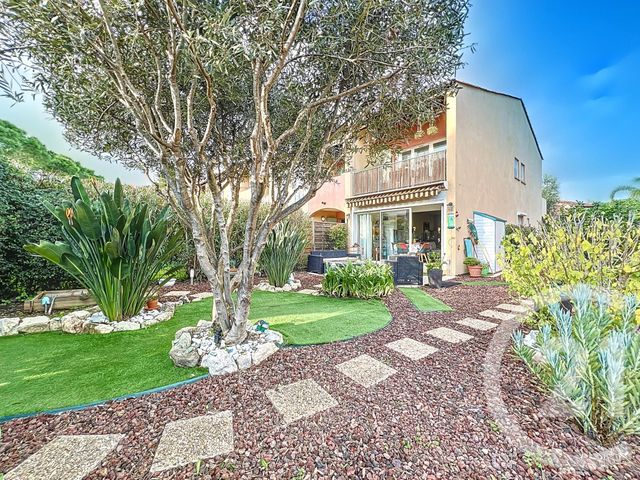 Appartement T2 à louer - 2 pièces - 52.0 m2 - VILLENEUVE LOUBET - 06 - PROVENCE-ALPES-COTE-D-AZUR - Century 21 Marina Baie Des Anges