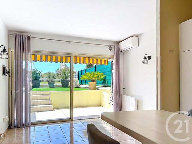 Appartement Studio à vendre - 1 pièce - 22.0 m2 - VILLENEUVE LOUBET - 06 - PROVENCE-ALPES-COTE-D-AZUR - Century 21 Marina Baie Des Anges