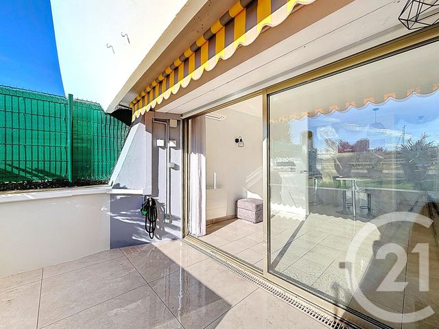 Appartement Studio à vendre - 1 pièce - 22.0 m2 - VILLENEUVE LOUBET - 06 - PROVENCE-ALPES-COTE-D-AZUR - Century 21 Marina Baie Des Anges