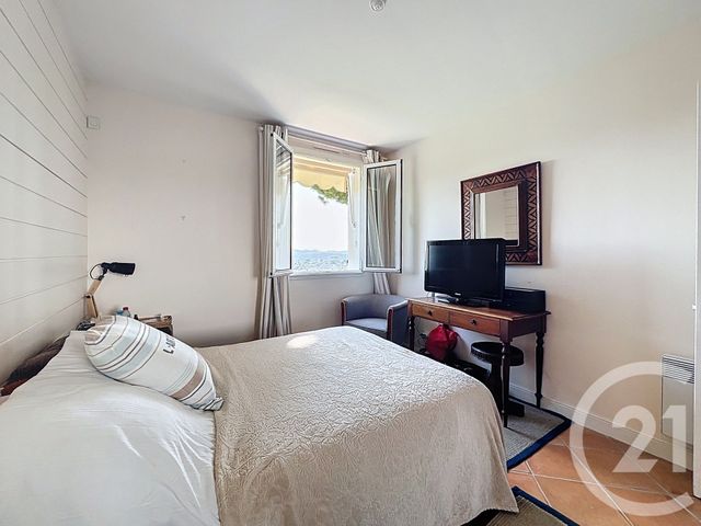 maison à vendre - 6 pièces - 200.0 m2 - VILLENEUVE LOUBET - 06 - PROVENCE-ALPES-COTE-D-AZUR - Century 21 Marina Baie Des Anges