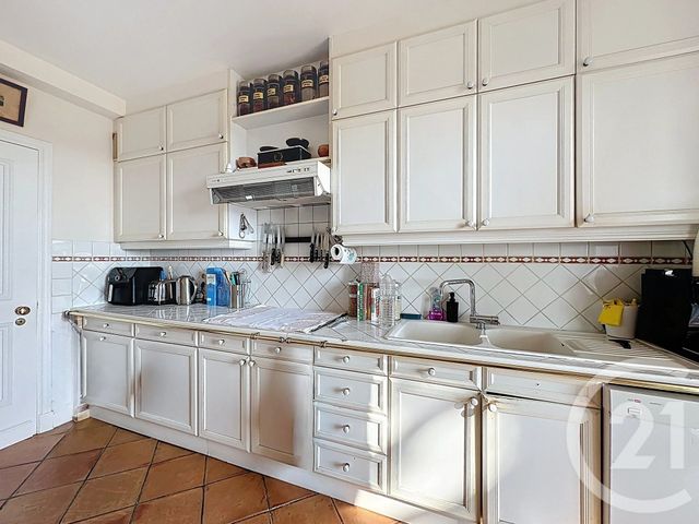 maison à vendre - 6 pièces - 200.0 m2 - VILLENEUVE LOUBET - 06 - PROVENCE-ALPES-COTE-D-AZUR - Century 21 Marina Baie Des Anges