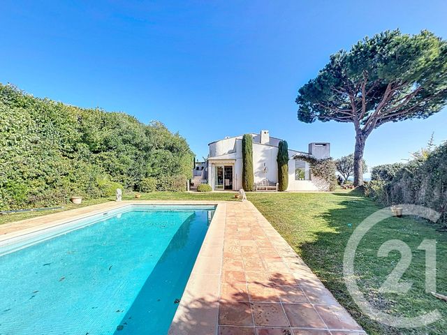 maison à vendre - 6 pièces - 200.0 m2 - VILLENEUVE LOUBET - 06 - PROVENCE-ALPES-COTE-D-AZUR - Century 21 Marina Baie Des Anges