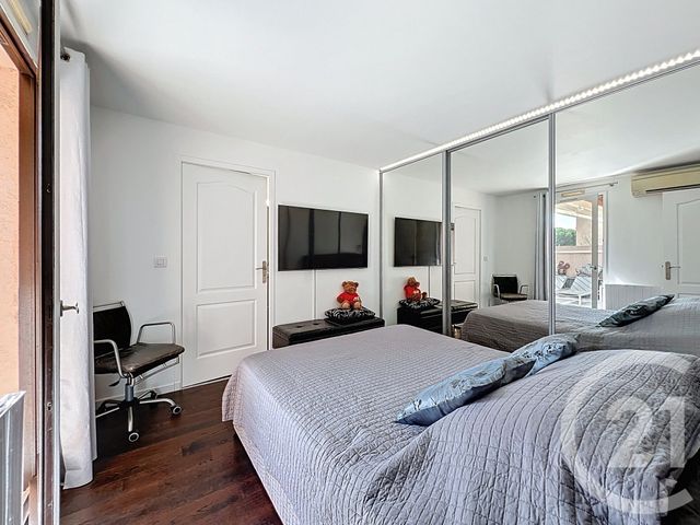 Appartement F3 à vendre - 3 pièces - 63.0 m2 - VILLENEUVE LOUBET - 06 - PROVENCE-ALPES-COTE-D-AZUR - Century 21 Marina Baie Des Anges