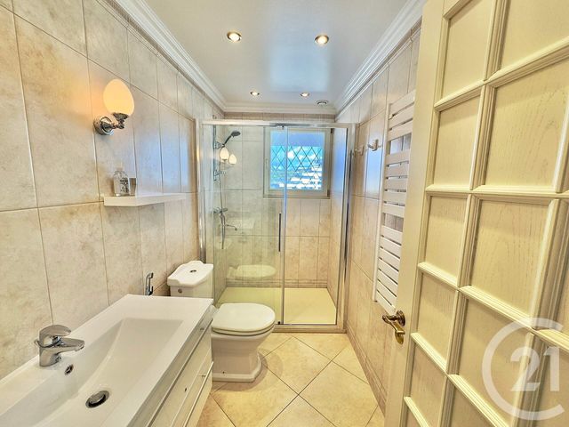 Appartement T4 à vendre - 4 pièces - 110.0 m2 - VILLENEUVE LOUBET - 06 - PROVENCE-ALPES-COTE-D-AZUR - Century 21 Marina Baie Des Anges