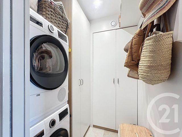 Appartement à vendre - 3 pièces - 67.2 m2 - VILLENEUVE LOUBET - 06 - PROVENCE-ALPES-COTE-D-AZUR - Century 21 Marina Baie Des Anges