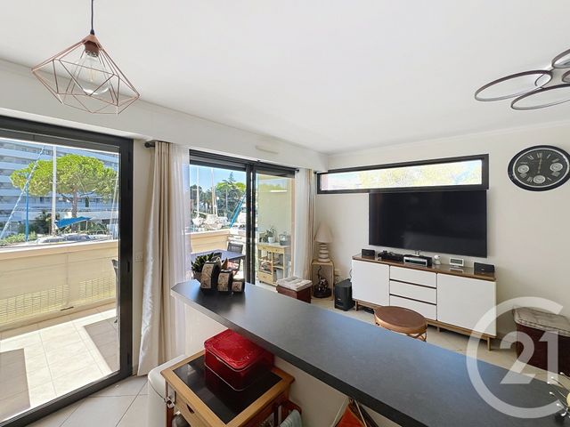 Appartement F2 à vendre - 2 pièces - 45.35 m2 - VILLENEUVE LOUBET - 06 - PROVENCE-ALPES-COTE-D-AZUR - Century 21 Marina Baie Des Anges