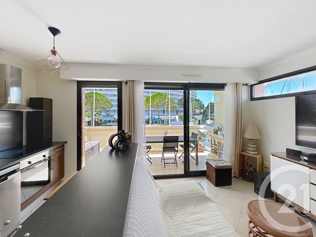 Appartement F2 à vendre - 2 pièces - 45.35 m2 - VILLENEUVE LOUBET - 06 - PROVENCE-ALPES-COTE-D-AZUR - Century 21 Marina Baie Des Anges