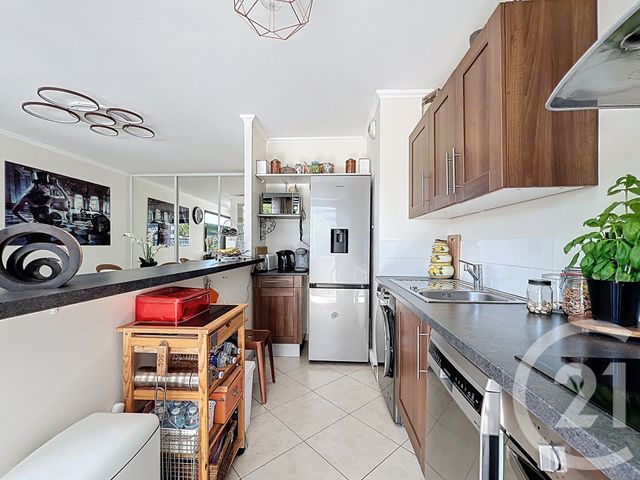 Appartement F2 à vendre - 2 pièces - 45.35 m2 - VILLENEUVE LOUBET - 06 - PROVENCE-ALPES-COTE-D-AZUR - Century 21 Marina Baie Des Anges