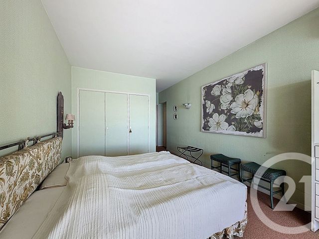 Appartement F3 à vendre - 3 pièces - 77.86 m2 - VILLENEUVE LOUBET - 06 - PROVENCE-ALPES-COTE-D-AZUR - Century 21 Marina Baie Des Anges