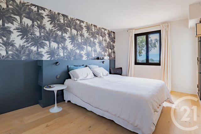 Afficher la photo en grand Appartement T3 à vendre - 3 pièces - 90.0 m2 - VILLENEUVE LOUBET - 06 - PROVENCE-ALPES-COTE-D-AZUR - Century 21 Marina Baie Des Anges