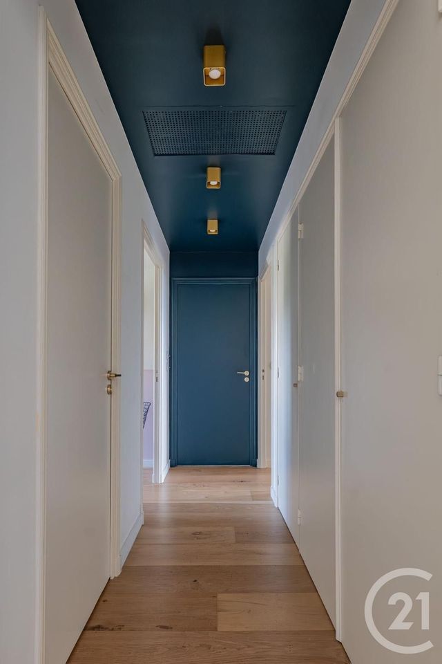 Afficher la photo en grand Appartement T3 à vendre - 3 pièces - 90.0 m2 - VILLENEUVE LOUBET - 06 - PROVENCE-ALPES-COTE-D-AZUR - Century 21 Marina Baie Des Anges