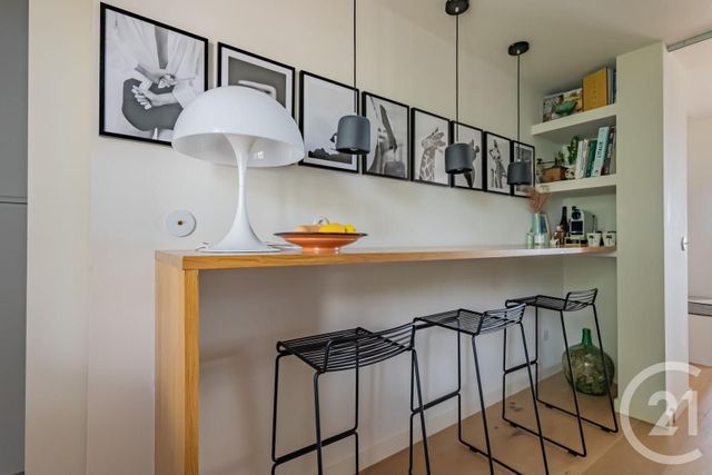 Afficher la photo en grand Appartement T3 à vendre - 3 pièces - 90.0 m2 - VILLENEUVE LOUBET - 06 - PROVENCE-ALPES-COTE-D-AZUR - Century 21 Marina Baie Des Anges