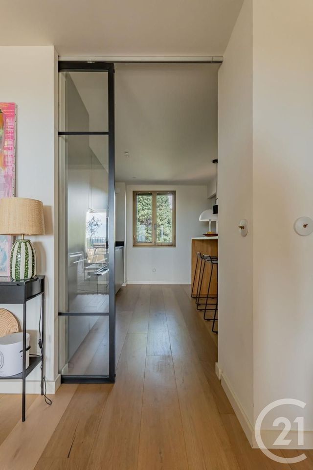 Afficher la photo en grand Appartement T3 à vendre - 3 pièces - 90.0 m2 - VILLENEUVE LOUBET - 06 - PROVENCE-ALPES-COTE-D-AZUR - Century 21 Marina Baie Des Anges