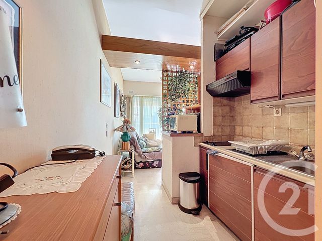 Appartement Studio Cabine à vendre - 1 pièce - 27.0 m2 - VILLENEUVE LOUBET - 06 - PROVENCE-ALPES-COTE-D-AZUR - Century 21 Marina Baie Des Anges