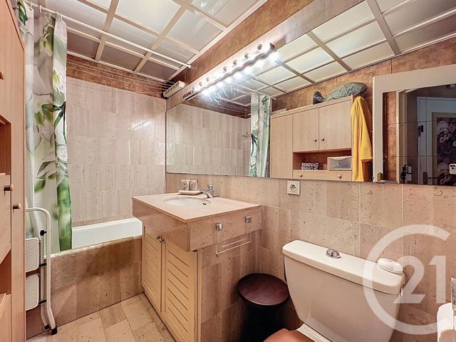 Appartement Studio Cabine à vendre - 1 pièce - 27.0 m2 - VILLENEUVE LOUBET - 06 - PROVENCE-ALPES-COTE-D-AZUR - Century 21 Marina Baie Des Anges