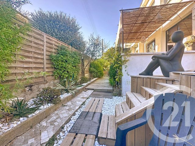 maison à vendre - 6 pièces - 127.37 m2 - VILLENEUVE LOUBET - 06 - PROVENCE-ALPES-COTE-D-AZUR - Century 21 Marina Baie Des Anges
