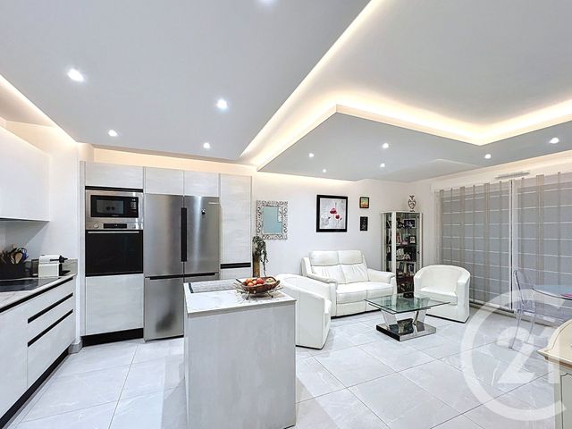 Appartement T3 à vendre - 3 pièces - 62.0 m2 - VILLENEUVE LOUBET - 06 - PROVENCE-ALPES-COTE-D-AZUR - Century 21 Marina Baie Des Anges